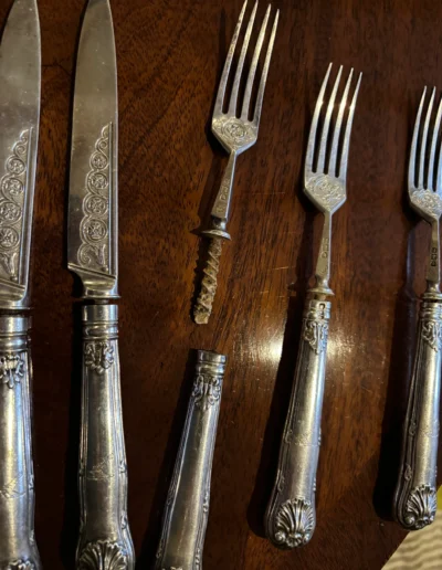 Knives and forks before